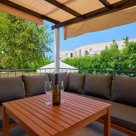 Villa Spadici 80m From The Porec