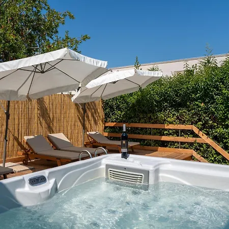 Spadici 80m From The Villa Porec