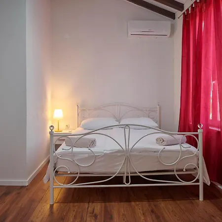 Villa Spadici 80m From The Porec