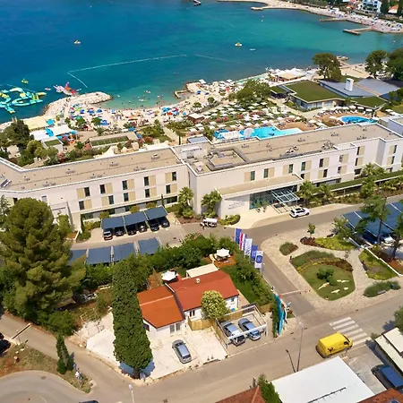 Spadici 80m From The Villa *