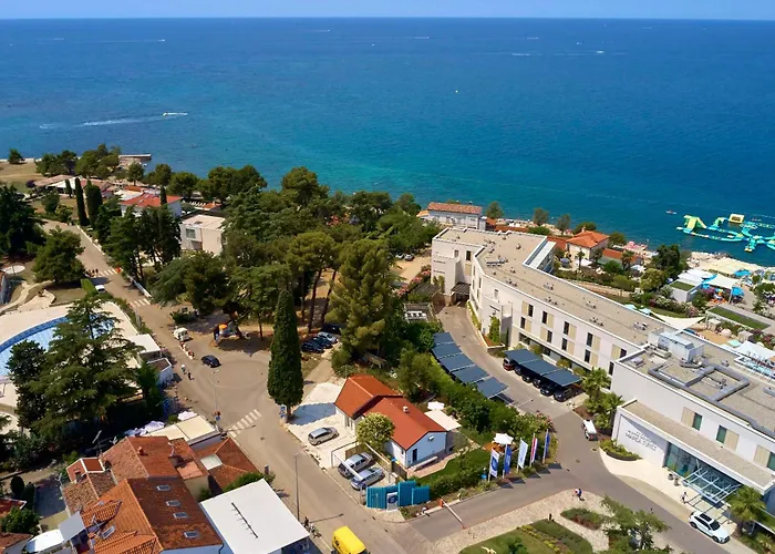 Spadici 80m From The Porec