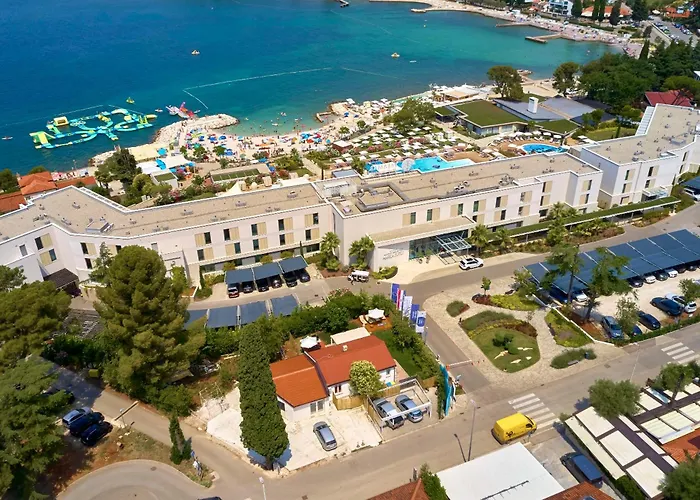 Spadici 80m From The Villa *