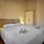 Spadici 80m From The Villa