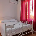 Spadici 80m From The Villa *