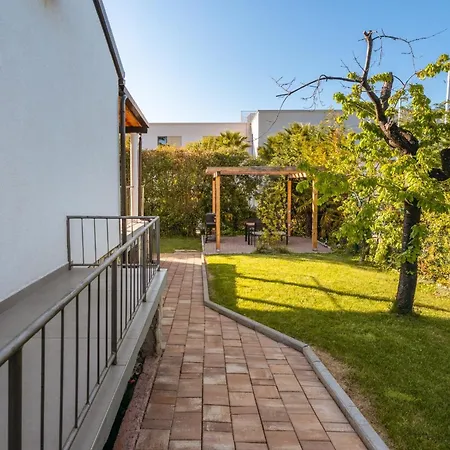 Villa Spadici 80m From The Poreč
